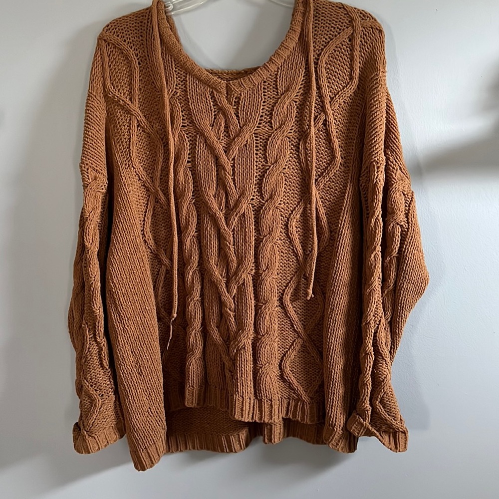 Relaxed sweater